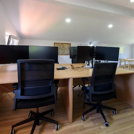 בית נופש Casa Do Beco - Fabulous 3 Bedroom House With An Office, Seia, Serra Da Estrela Lapa dos Dinheiros