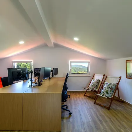 Casa Do Beco - Fabulous 3 Bedroom House With An Office, Seia, Serra Da Estrela